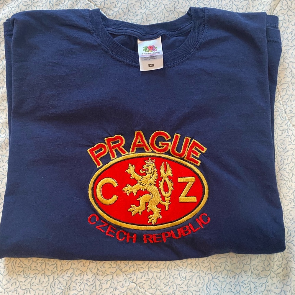 UNIQUE EMBROIDERED CZECH REPUBLIC & PRAGUE T SHIRT